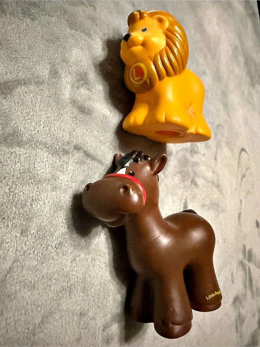 Vintage Fisher Price Little People Lion & Horse Figures 1997 2004
